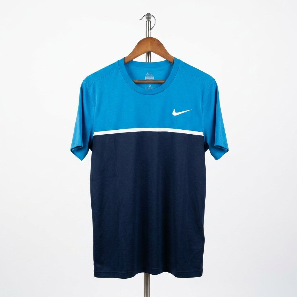 Nike - T-Shirt – Navy / Blue – Size M