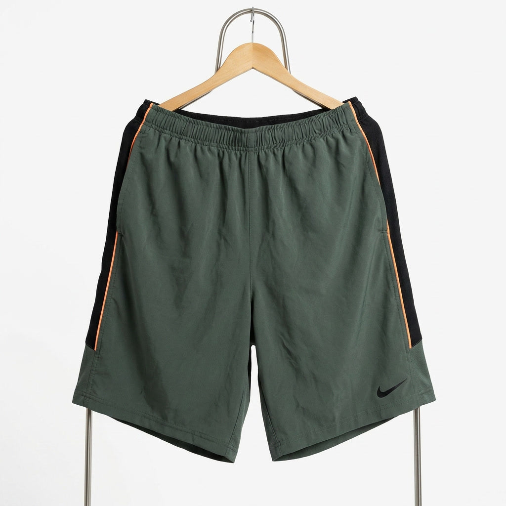 Nike - Shorts – Gray – Size L